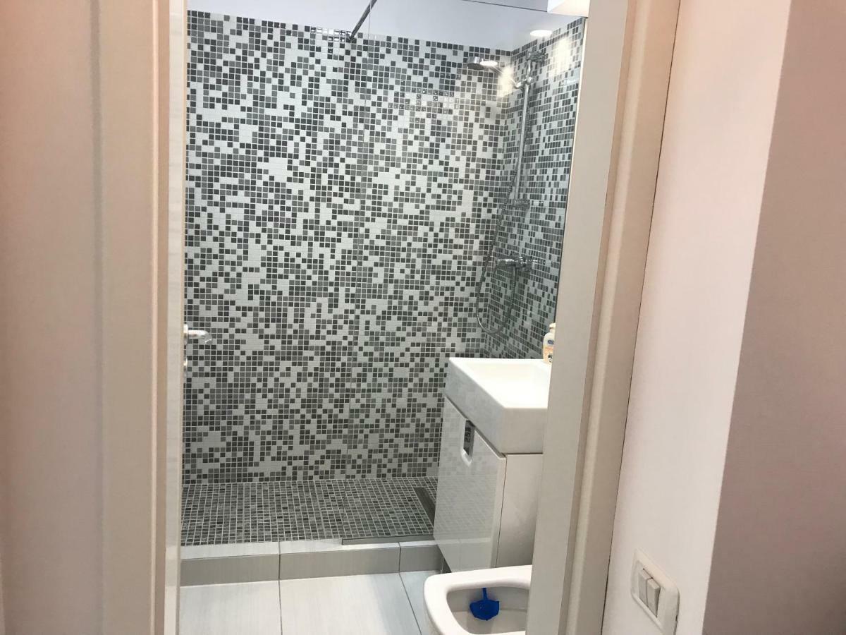 פיאטרה ניאמט Sarah Apartments מראה חיצוני תמונה